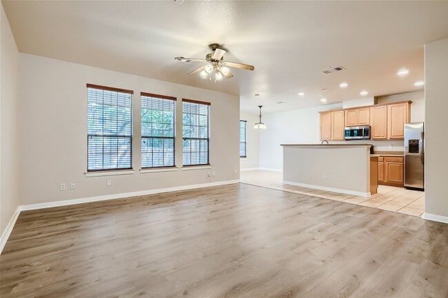 Building Photo - Over 3300 Square Feet