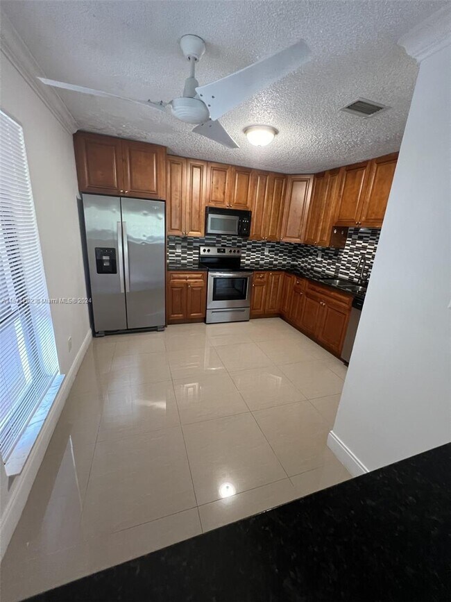 Foto del edificio - 9346 Sable Ridge Cir