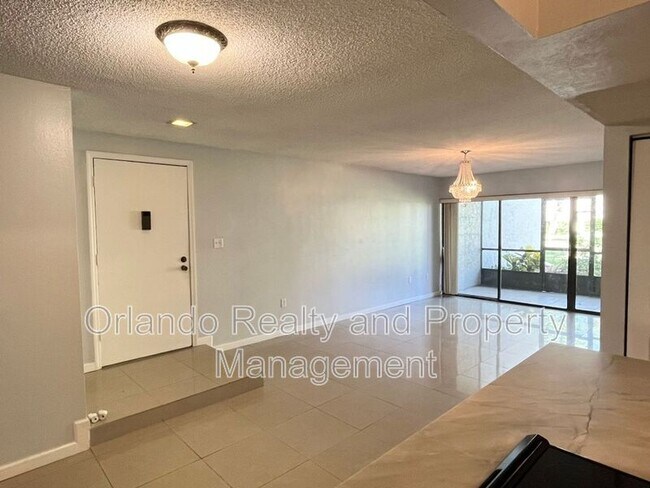 Foto del edificio - 3288 S Semoran Blvd