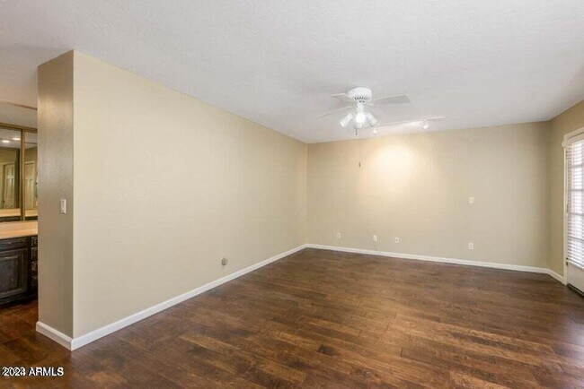 Foto del edificio - 7230 E Arlington Rd