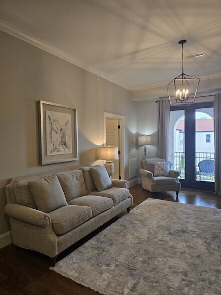 Foto del edificio - 150 Club House Dr