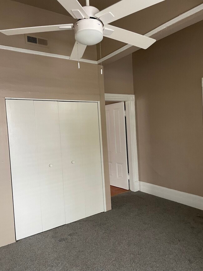 Foto del edificio - 313 1/2 20th St