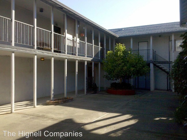 Building Photo - 1080 Trinity St