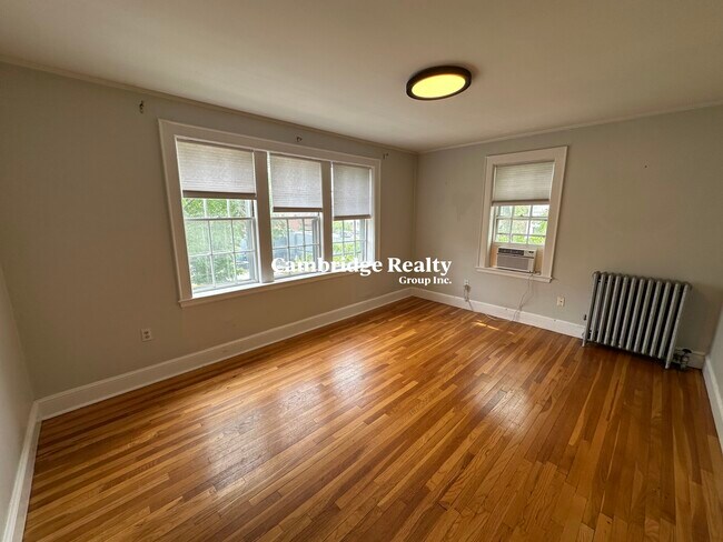 Building Photo - 8 Ellery St