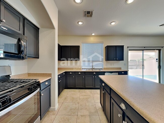 Building Photo - 16130 W Hilton Ave