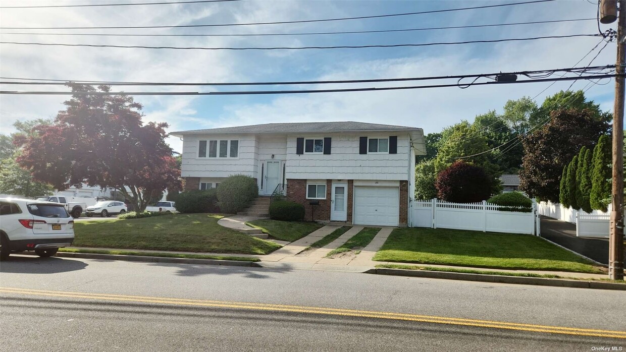 Primary Photo - 181 Haypath Rd
