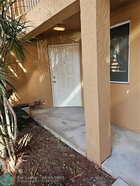 Foto del edificio - 786 NW 92nd Ave