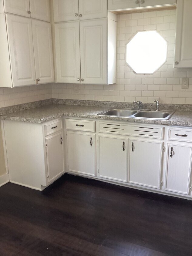 Primary Photo - 3 Bedroom single family home