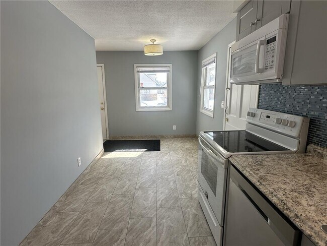 Foto del edificio - 1718 3rd Ave N
