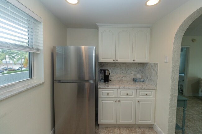 Foto del edificio - 3770 NE 171st St