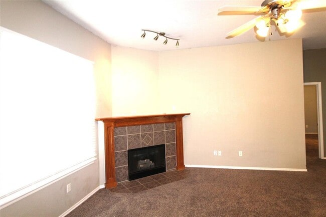 Building Photo - 1726 Concord Dr