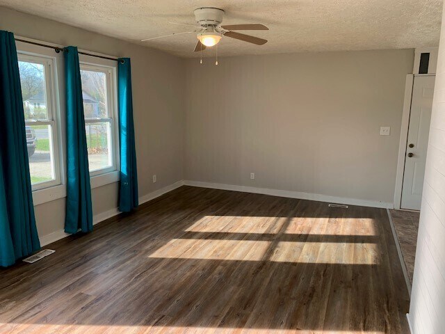 Foto del edificio - 6626 E 42ND STREET