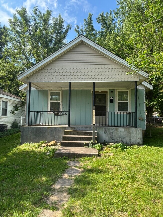 Building Photo - 2156 W High St