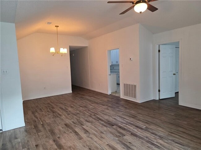 Building Photo - 5632 Bentley Ct