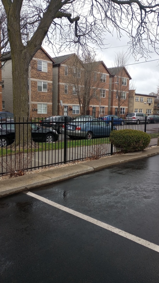 Building Photo - 7919 S Phillips Ave