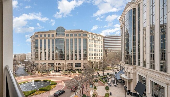 Foto del edificio - 4620 Piedmont Row Dr