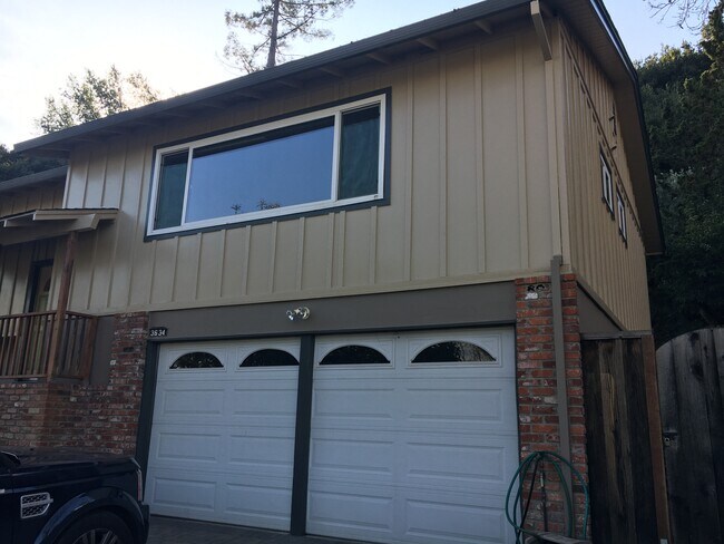 2 car garage - 3634 Farm Hill Blvd