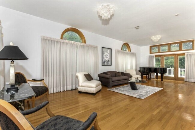 Foto del edificio - 188 Sanborn Ln