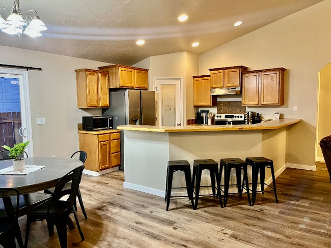 Building Photo - 4311 N Buckboard Pl