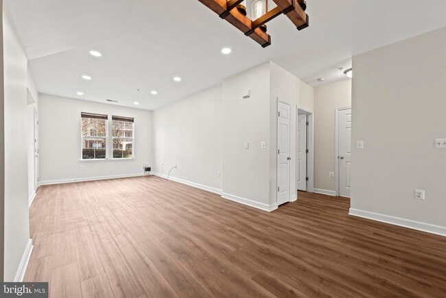 Building Photo - 22769 Fountain Grove Square