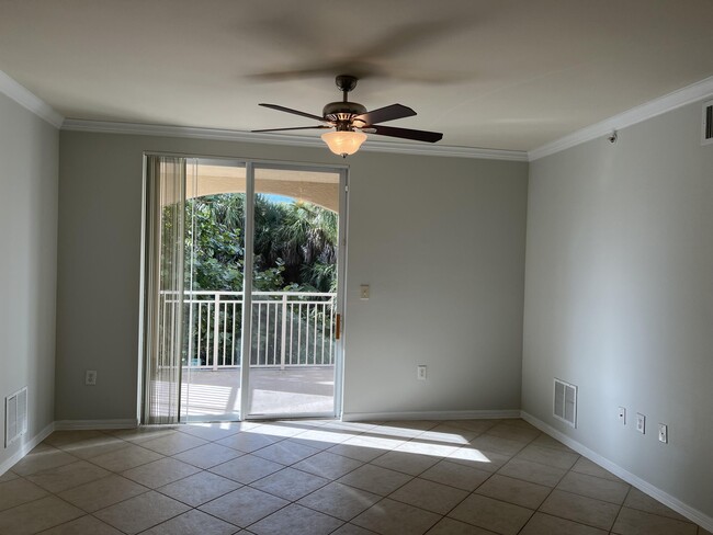 Foto del edificio - 6573 Emerald Dunes Dr