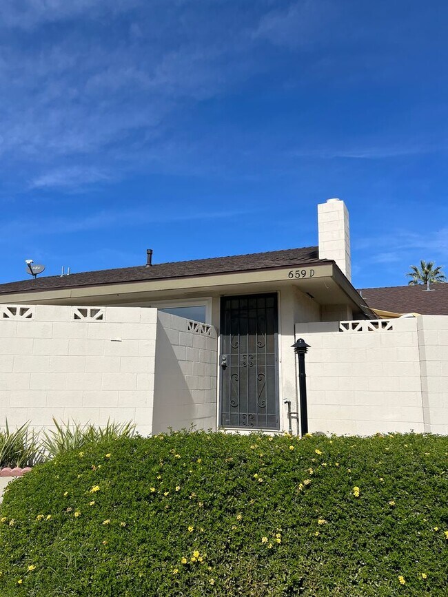 Building Photo - 659 S Indian Hill Blvd