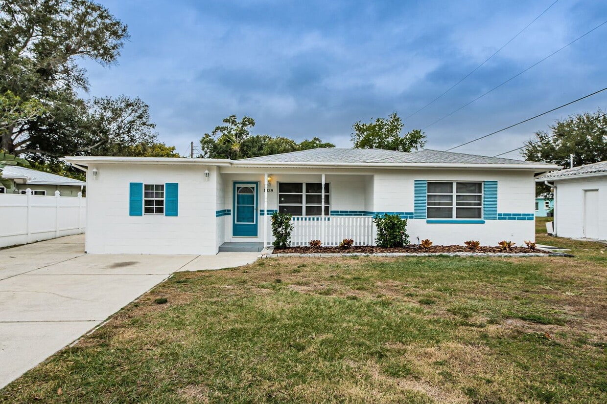 Primary Photo - Central Gulfport - 3 Bedroom 2 Bath Home