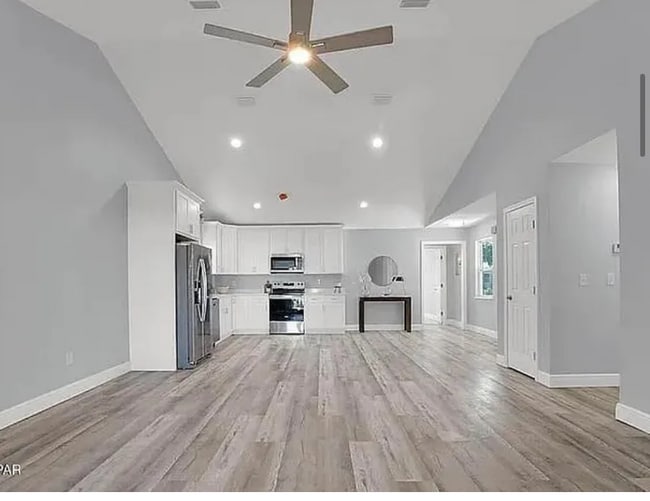 Foto del edificio - 104 Oleander Cir