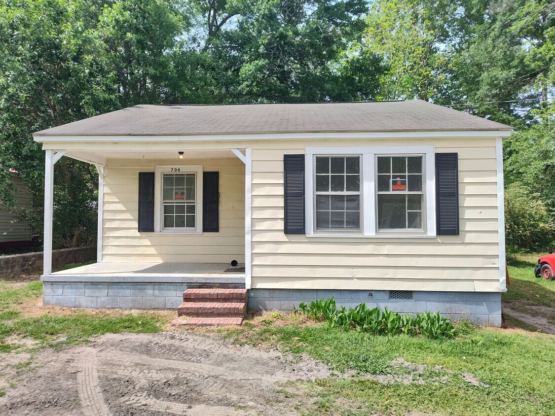Primary Photo - 706 Williams Street