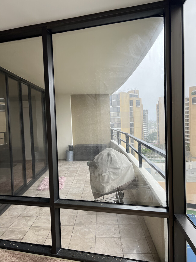 Foto del edificio - 4337 Marina City Dr