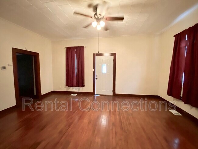 Foto del edificio - 121 S 10th St