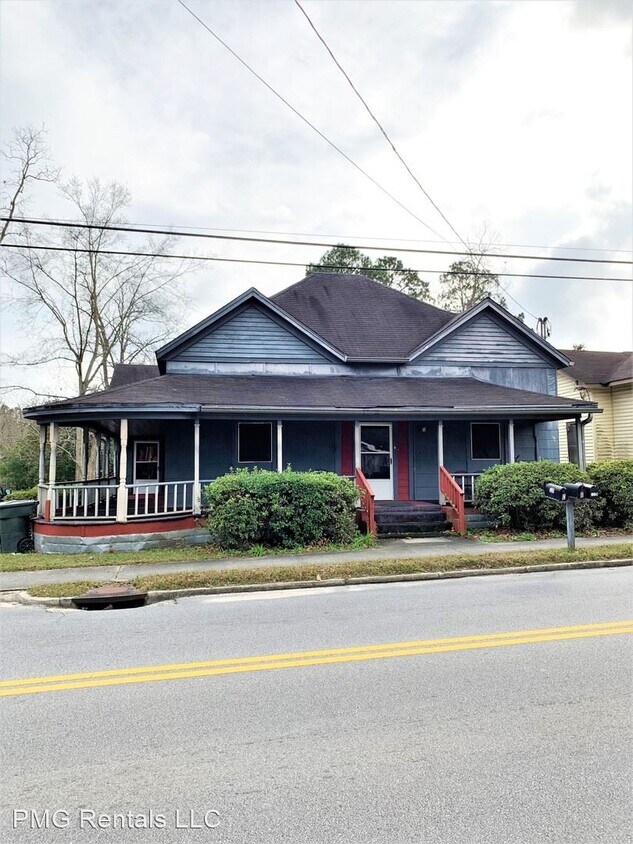 Primary Photo - 1 br, 1 bath House - 220 East Main St. C