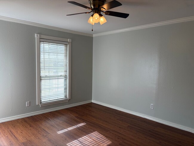 Building Photo - Timber Cove Townhomes