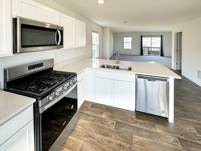 Building Photo - 2241 Sassafras Wy