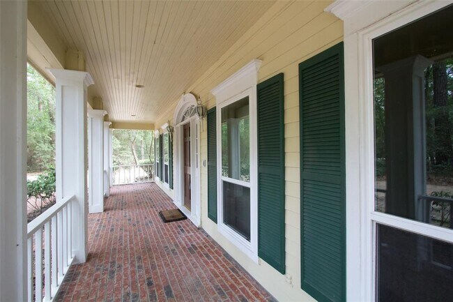 Building Photo - 10219 Silver Leaf Ln