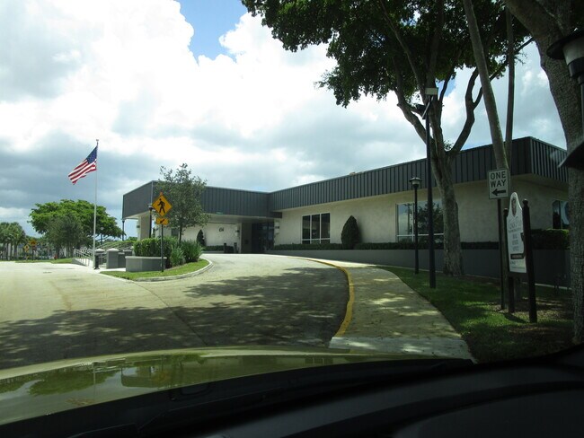 Photo - 517 Flanders K Apartment