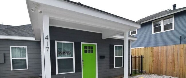 Foto del edificio - 415 Bedford Dr