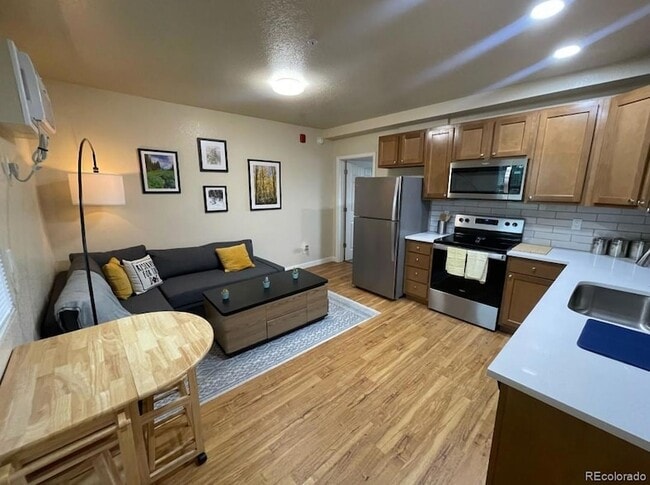 Photo - 1391 Carr St Apartment