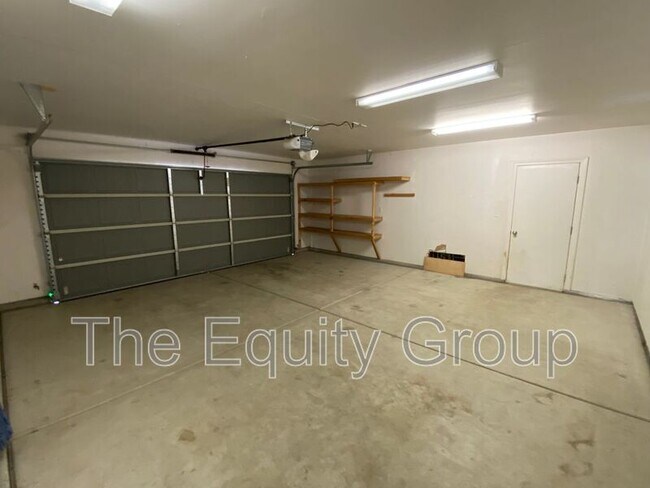 Foto del edificio - 342 N D St