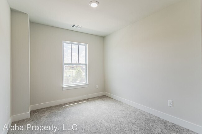 Building Photo - 4 br, 3 bath House - 163 Dalmatian Dr