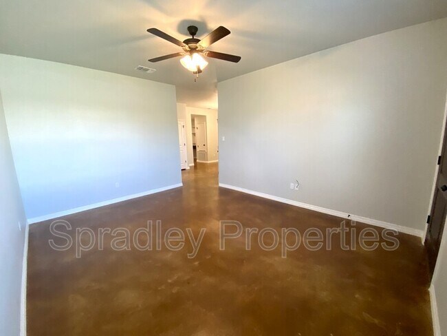 Foto del edificio - 202A Juniper Dr