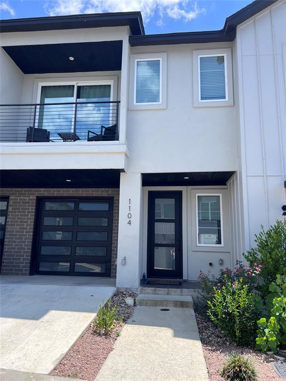 Foto principal - 12001 Vista Parke Dr