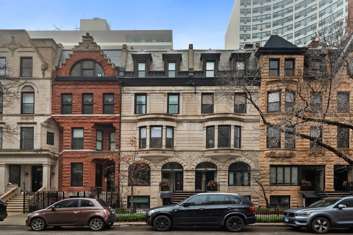 Primary Photo - 78 E Elm St