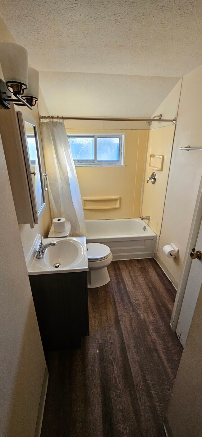 3739 Briggs Rd, Columbus, OH 43228 Townhome Rentals in Columbus OH