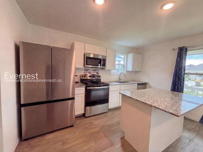Building Photo - 16435 Valerie Marie Pl