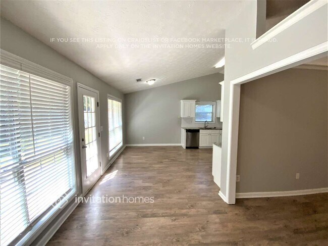 Foto del edificio - 5842 Sycamore Ridge Dr