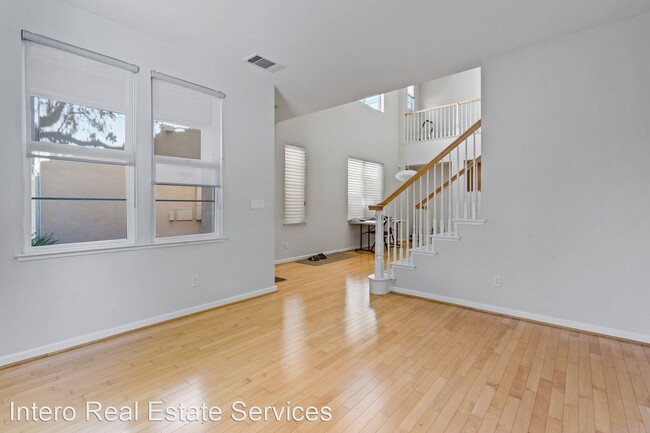 Foto del edificio - 4 br, 3.5 bath House - 1010 Brackett Way