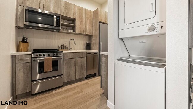 Building Photo - 3022 Zuni St