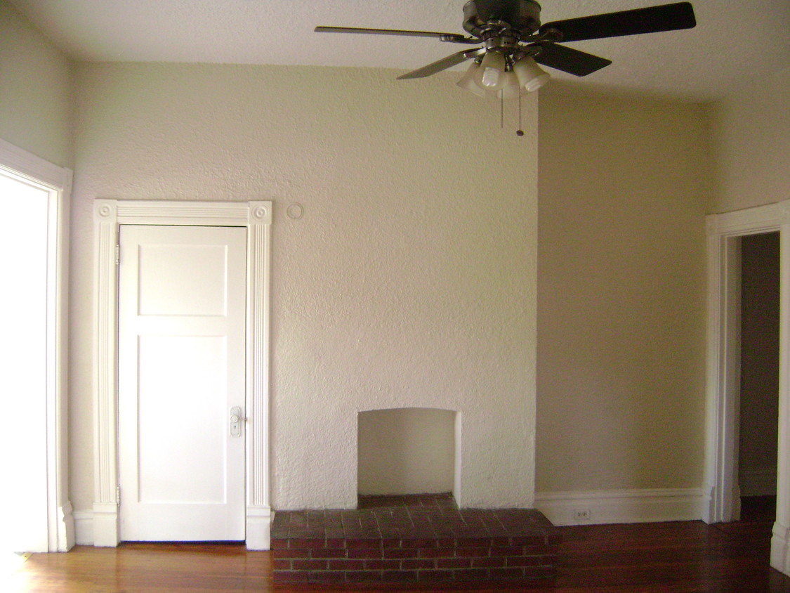 Primary Photo - 500 N Negley Ave