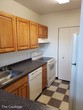 Primary Photo - 585 Main St